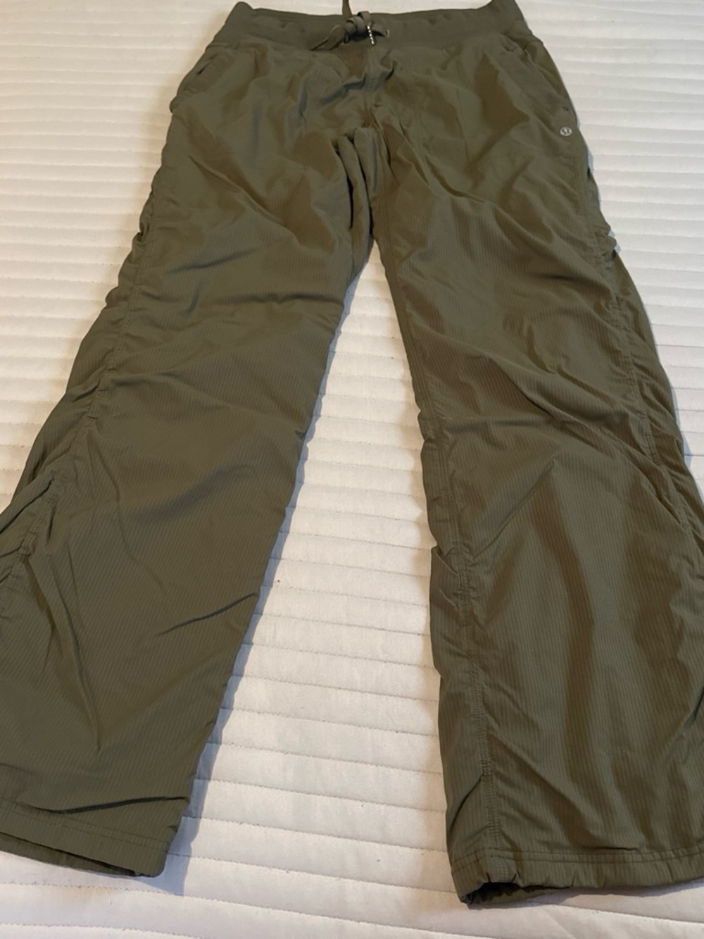 lululemon athletica women’s Olive Green Cargo Pants